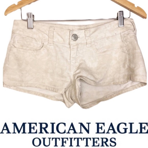 American Eagle Stretch Tan Print Short Shorts Size 2 - Picture 1 of 6